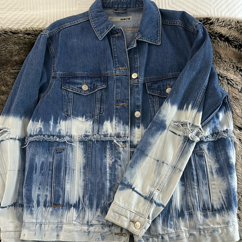 TOPSHOP Relaxed Fit Jean Jacket